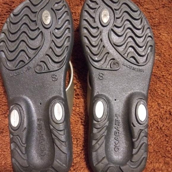 Okabashi flip flops - Picture 4 of 5
